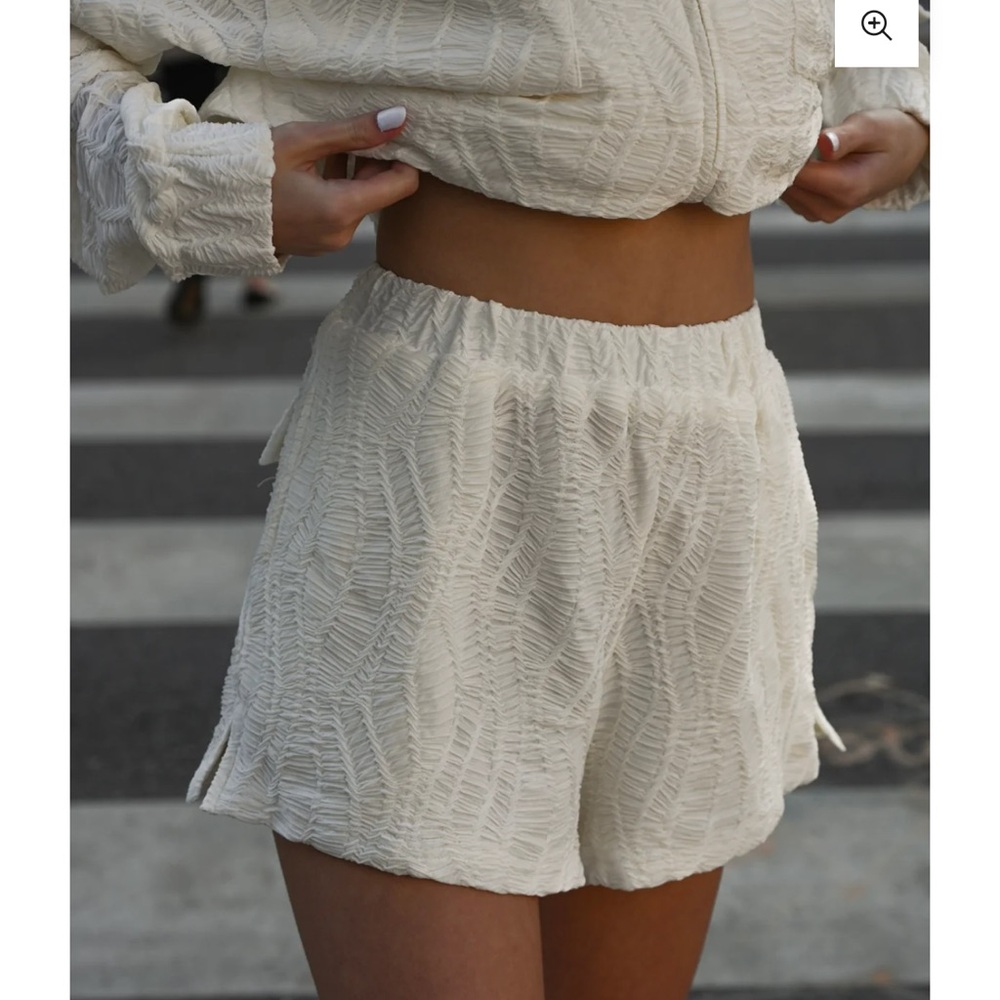 Elegant High Waist Cream Shorts